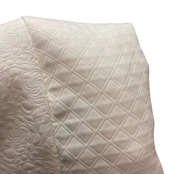 Chaus Women's Off-White Embellished Quilted Sleeveless Top - Picture 6 of 6